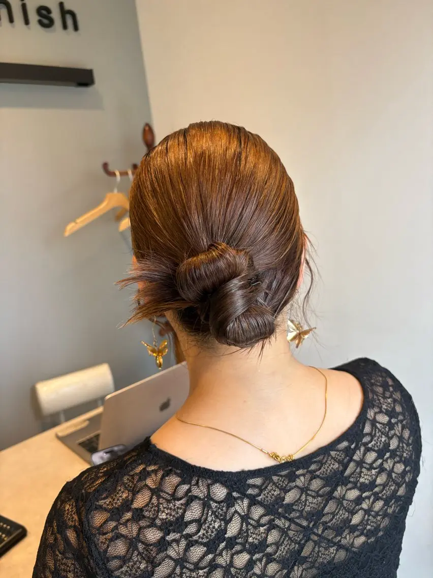ミディアム ヘアアレンジ ヘアセット 小堀 いぶきのヘアスタイル