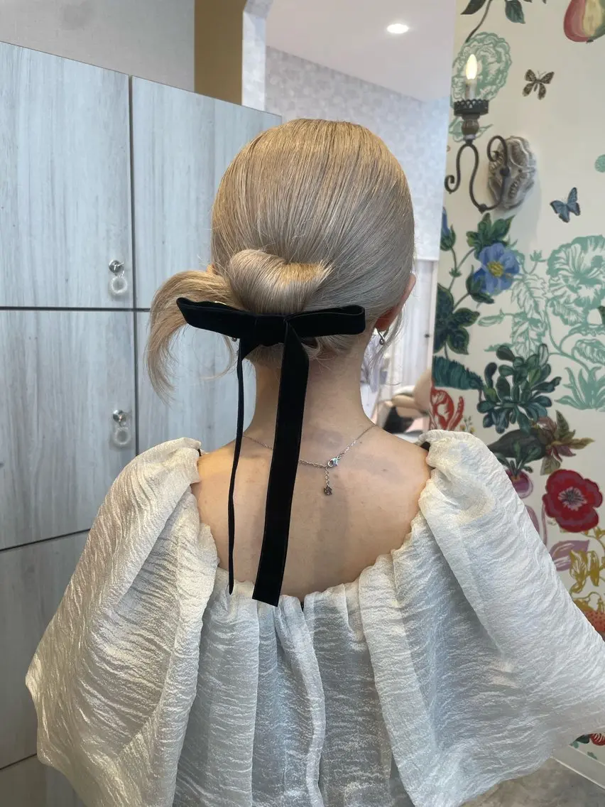 ミディアム ヘアセット emusalon Rinaのヘアスタイル