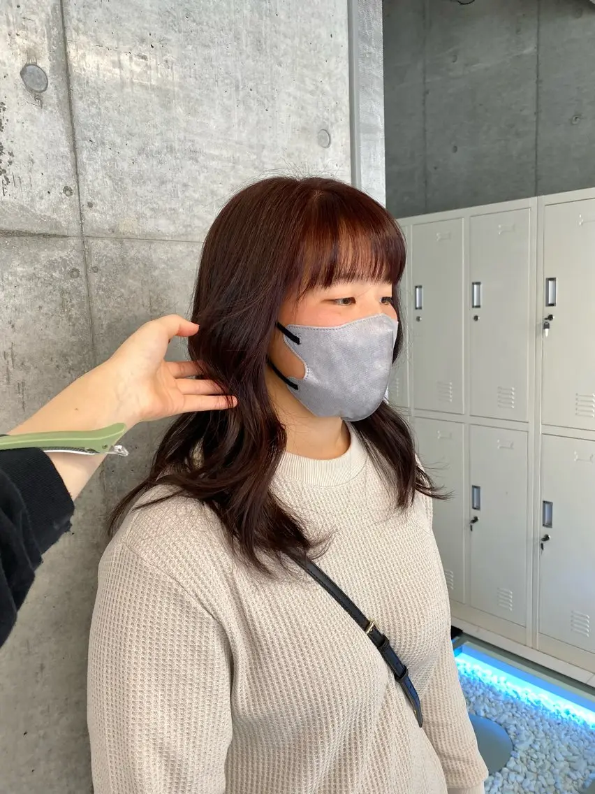 セミロング カラー ヘアカラー トリートメント 🕊️ウルフカット 🕊️イオ🕊️のヘアスタイル