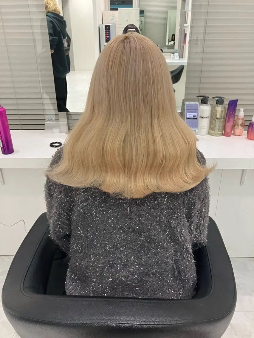 セミロング カラー ヘアアレンジ 💓色落ちまで綺麗な 垢抜けカラー💓のヘアスタイル