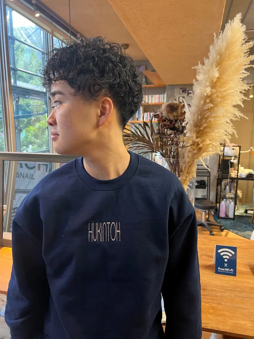 ショート ショートヘア ツイストパーマ カット パーマ 両国駅徒歩1分⭐️ アイロン仕上げのヘアスタイル
