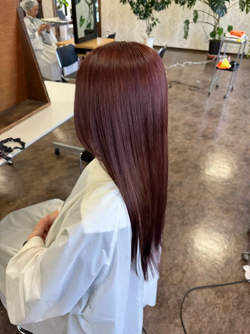 カラー 黒木 芽生のヘアスタイル