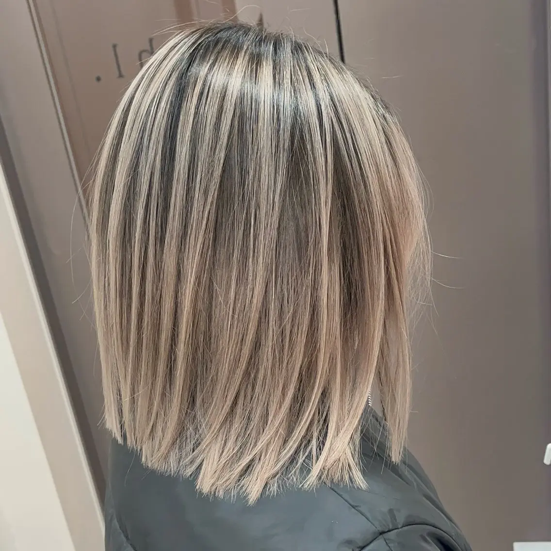 ミディアム カラー バレイヤージュ レイヤーカット juhl/髪質改善/ 縮毛矯正/遠藤航平のヘアスタイル
