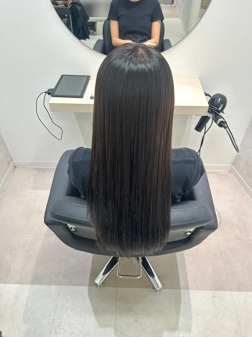 縮毛矯正 リリ カのヘアスタイル