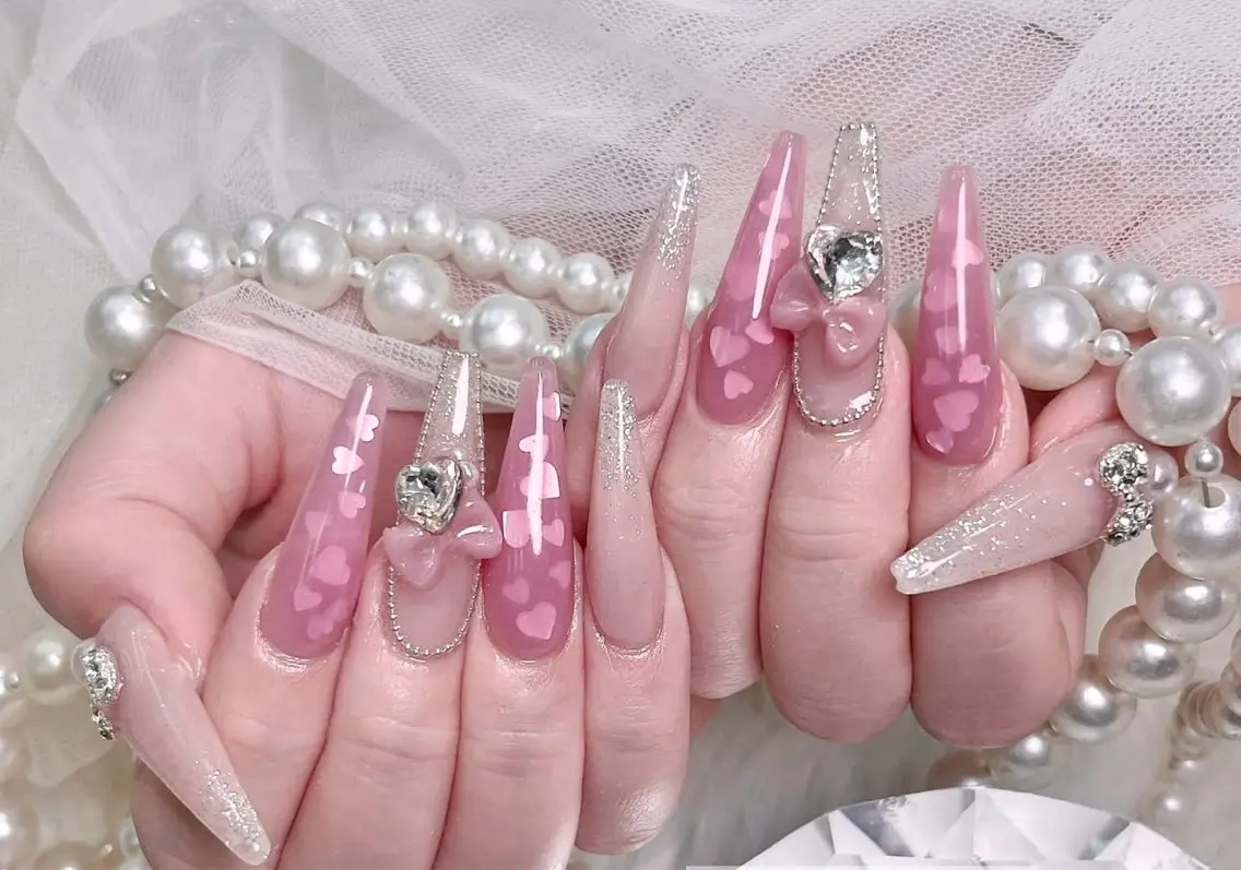 ネイル オーロラネイル フレンチネイル ジェルネイル ハロウィン キラキラネイル ハンドネイル H.baby Nail Salonのネイルデザイン