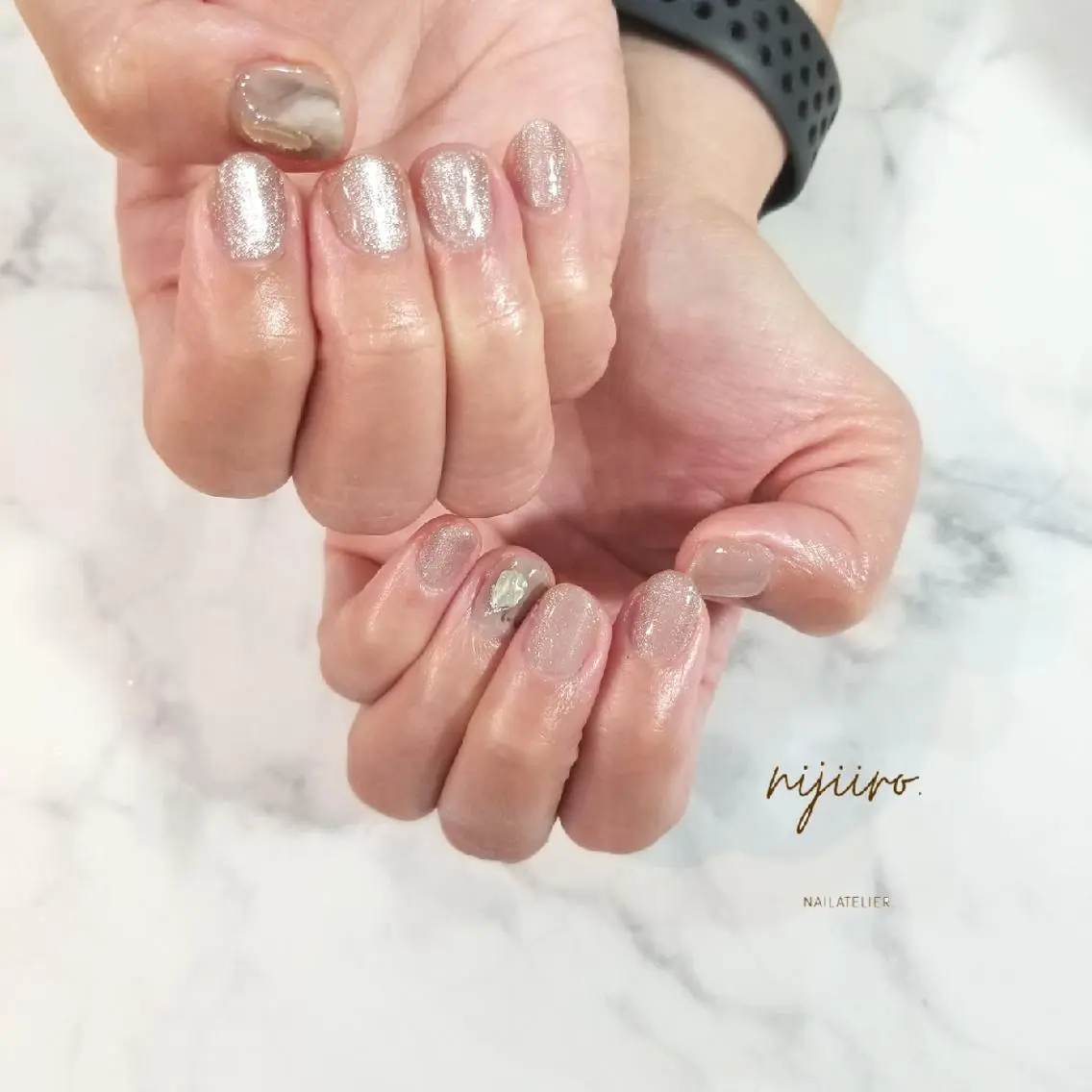 ネイル マグネットネイル ハンドネイル nijiiro🌈 サトウのネイルデザイン