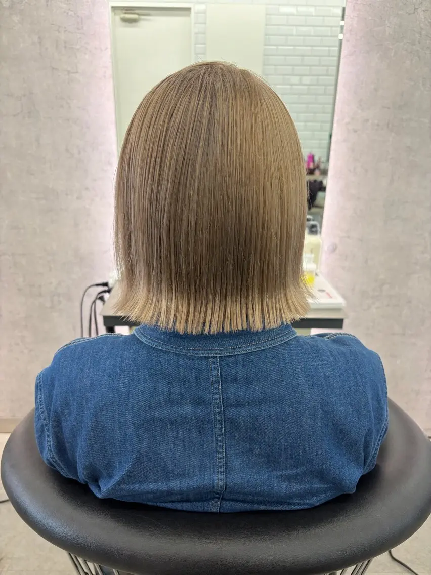 ショート ボブ 低ダメージカラー Yoshidaのヘアスタイル