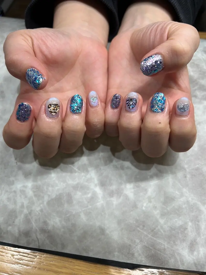 ネイル ハンドネイル 長谷川 奈緒美のネイルデザイン
