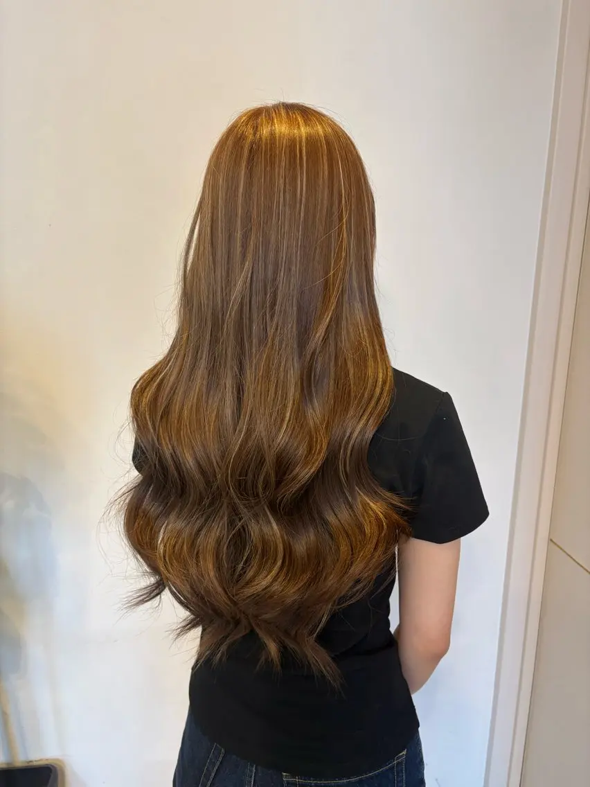 ロング ハイライト ヘアカラー トリートメント 田中 希のヘアスタイル