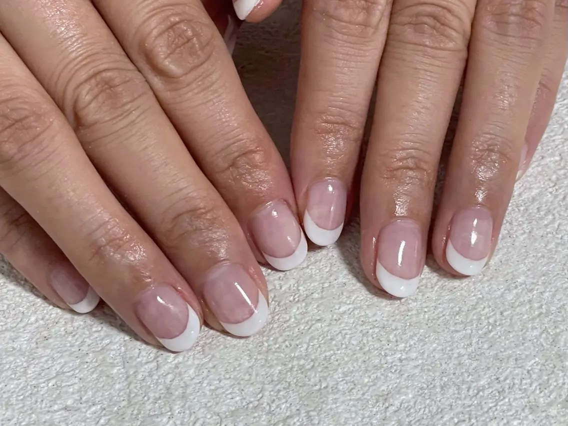 ネイル オーロラネイル フットネイル フレンチネイル ジェルネイル 韓国ネイル mogunail &blowのネイルデザイン