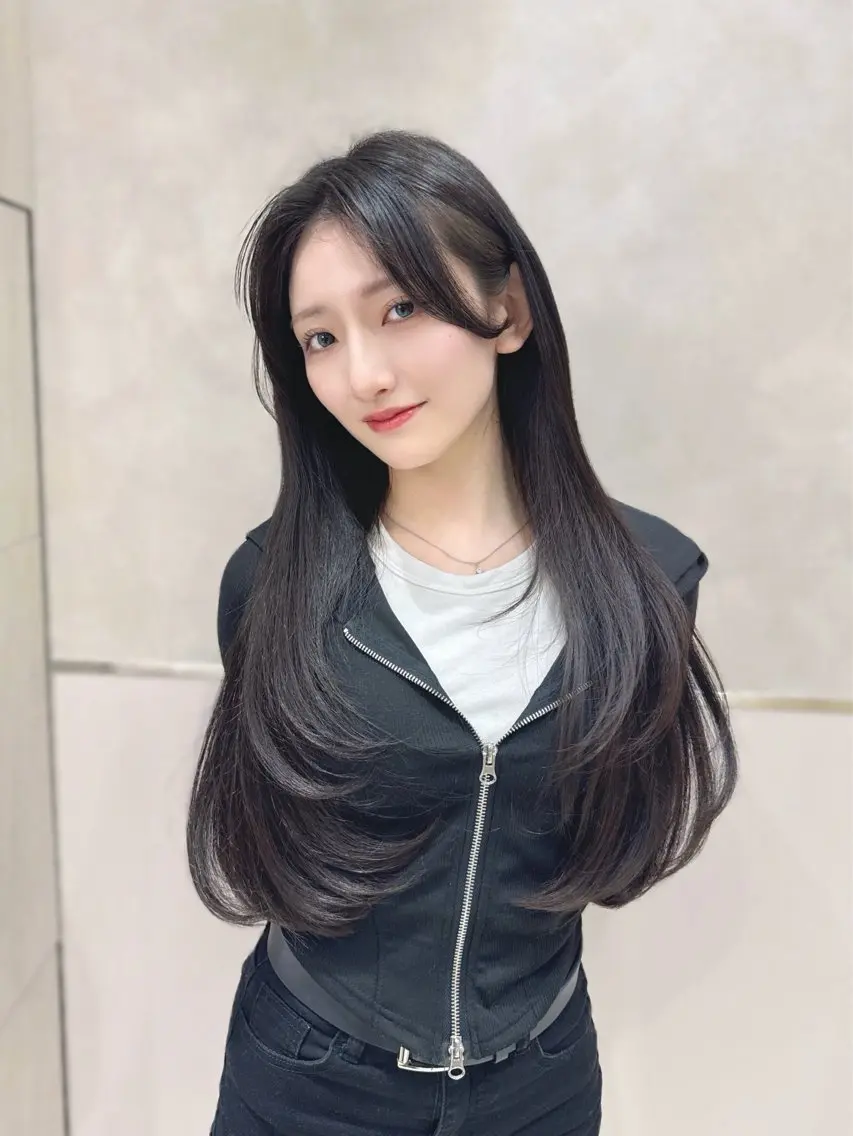 ロング カラー カット ヘアカラー トリートメント ヘッドスパ ヘアセット 韓国ヘア/レイヤー/ 顔まわり/りょーとのヘアスタイル