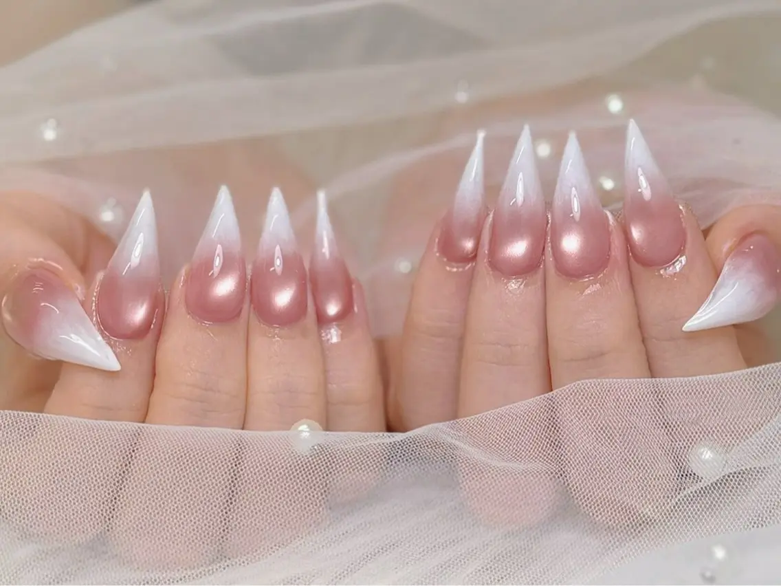 ネイル lucky nail 歌舞伎町のネイルデザイン