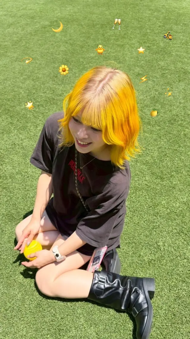 ミディアム 🤍ちなみ 🤍のヘアスタイル