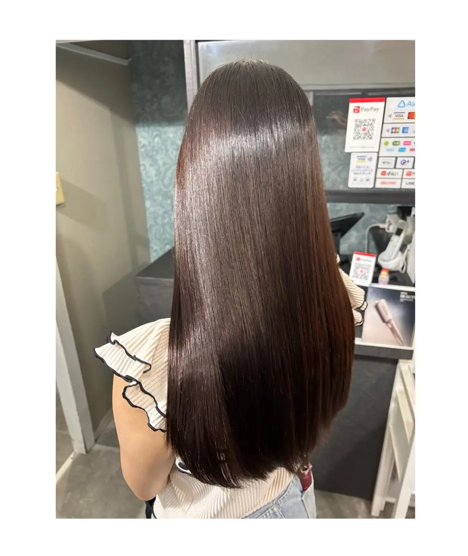 ロング トリートメント 新嵩 真理のヘアスタイル