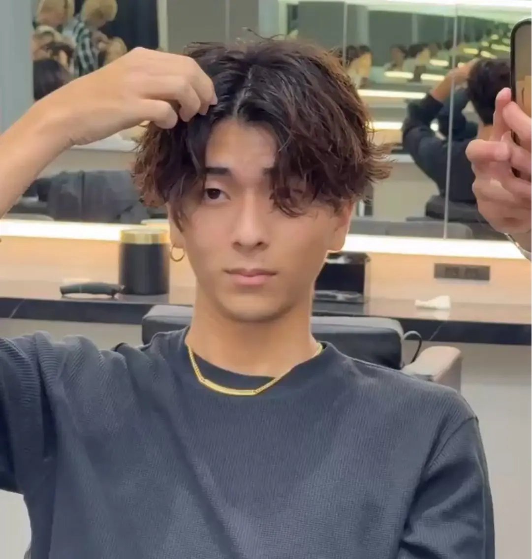 パーマ メンズ メンズパーマ パーマ 公平 莉月のヘアスタイル