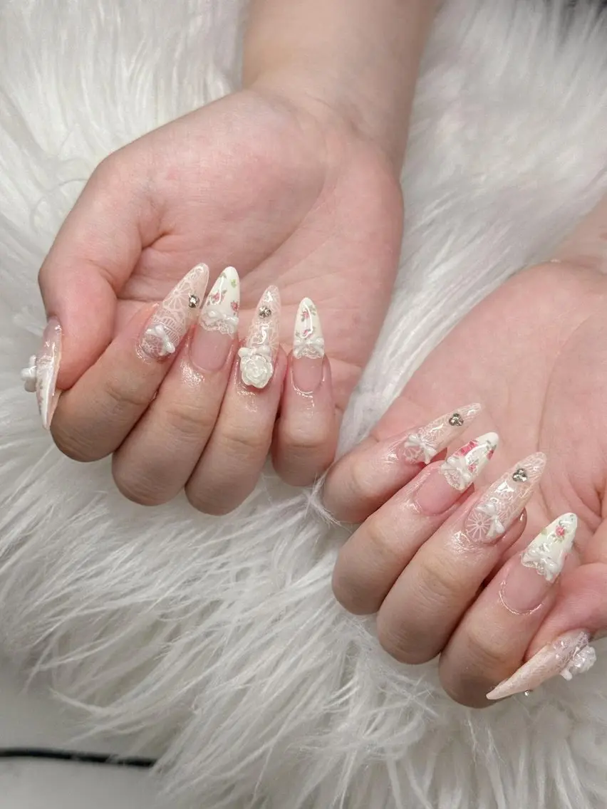ネイル Lee Nailsのネイルデザイン