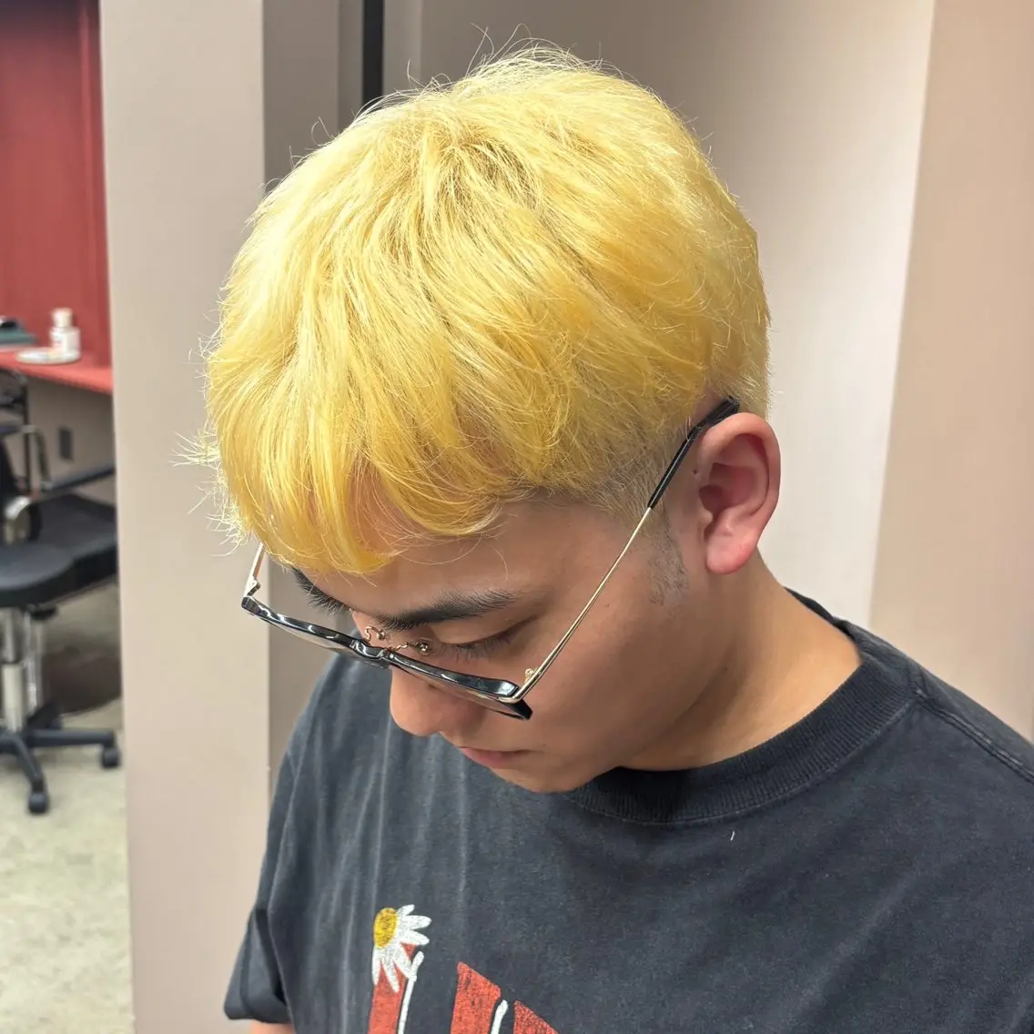 ショート カラー メンズ メンズブリーチ ブリーチ ヘアカラー HIBIKI / 透明感カラーのヘアスタイル