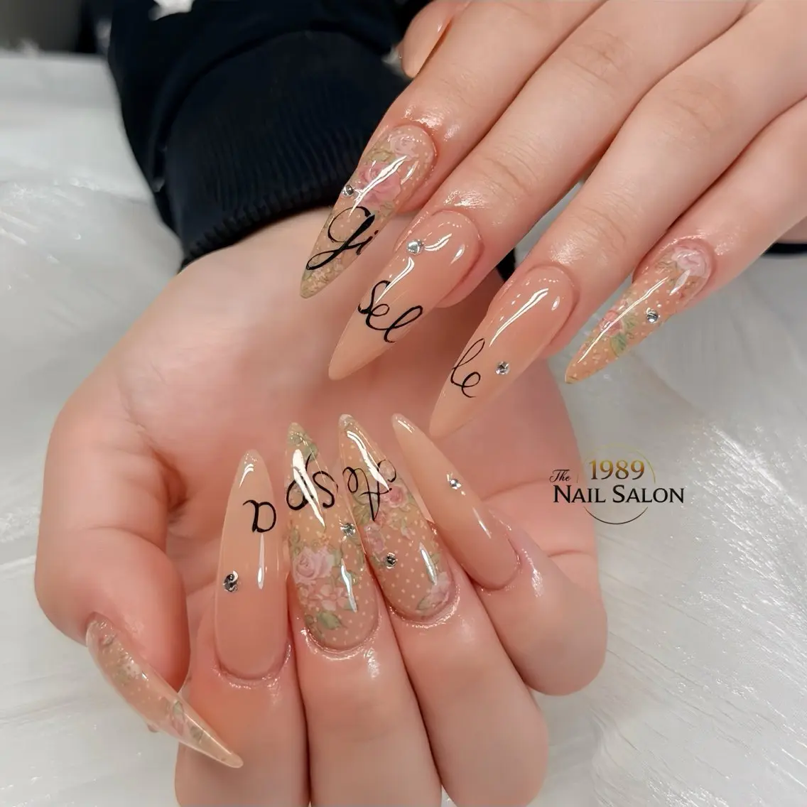 ネイル ハンドネイル The 1989 Nail Salonのネイルデザイン