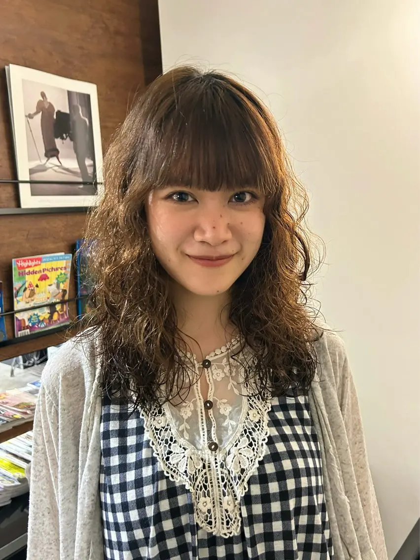 セミロング NanaKo 表参道 レイヤー/ハッシュのヘアスタイル