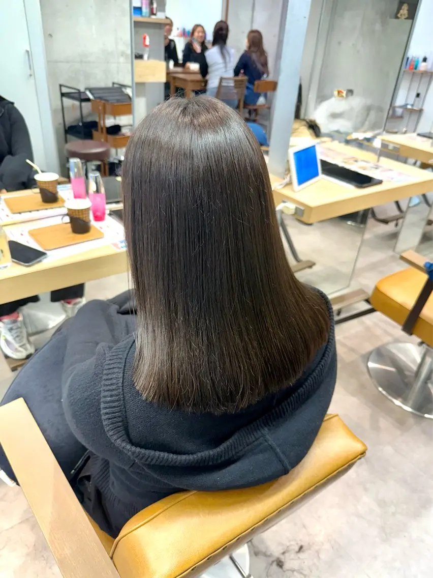 セミロング カラー ヘアカラー トリートメント ヘアセット 艶カラー/レイヤー/ 顔周り/ゆな🕊️のヘアスタイル