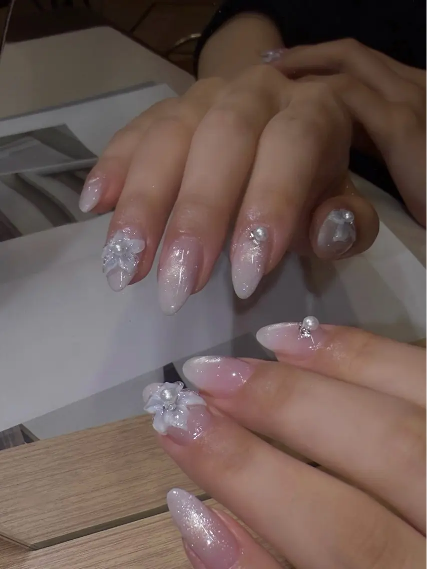 ネイル ハンドネイル 大人ワンホン キラキラ/Ayanoのネイルデザイン