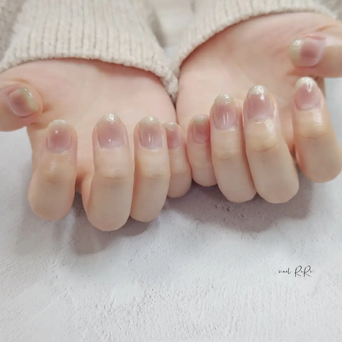 ネイル フレンチネイル マグネットネイル マグネットフレンチ ハンドネイル フットネイル nail RiRi アトレナチュラのエステ・リラクイメージ
