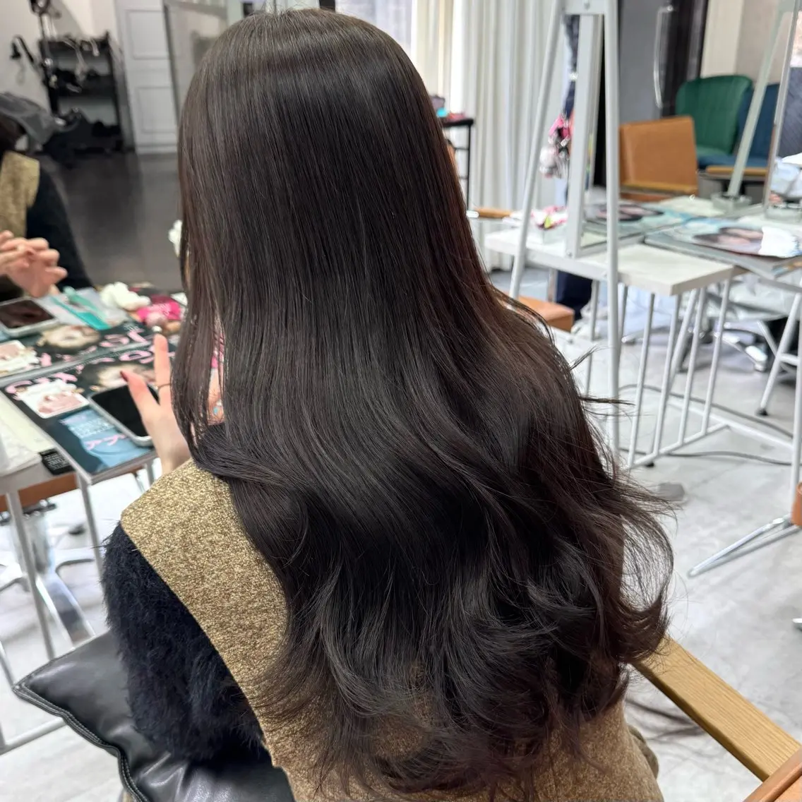 ロング カラー ヘアアレンジ ヘアカラー ブリーチなしカラー /新百合ヶ丘/安形翔のヘアスタイル