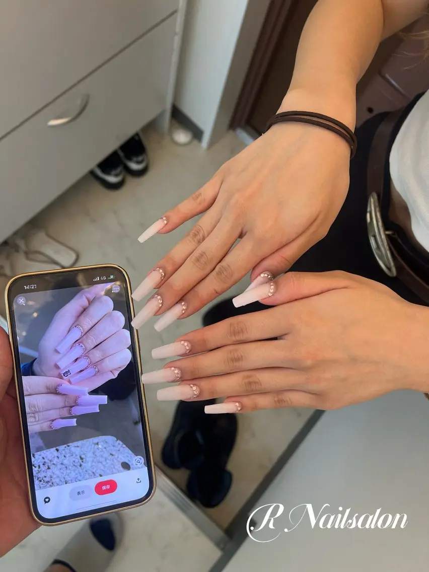 ネイル ハンドネイル ＲNailsalon メイのネイルデザイン
