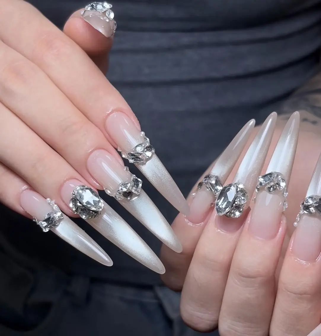 ネイル ハンドネイル 🎀 Ayaka_nailのネイルデザイン