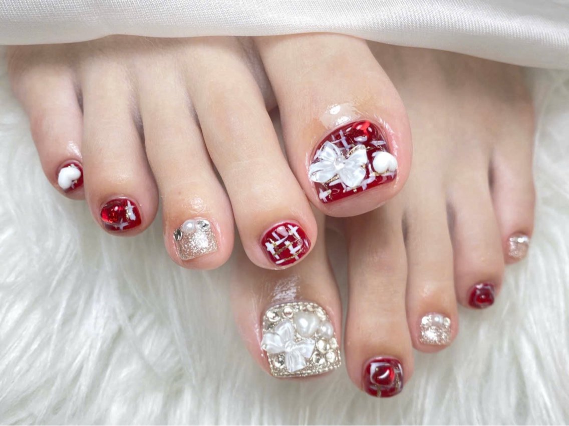 ネイル 長さ出し ジェルネイル 韓国ネイル マグネットネイル 持ち込み フットネイル SHE NAILのネイルデザイン