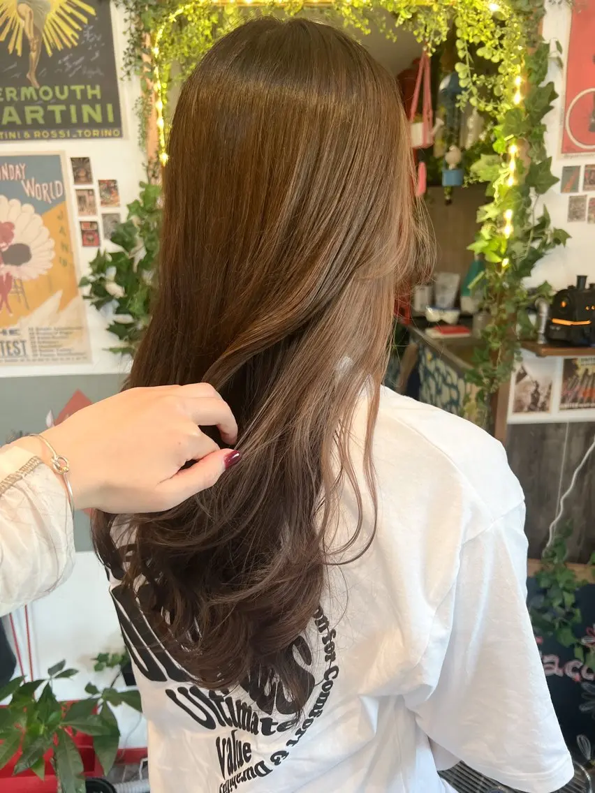 ロング カラー ベージュカラー ホワイトベージュ ヘアカラー カラーパティシエ facce🌼ikoのヘアスタイル
