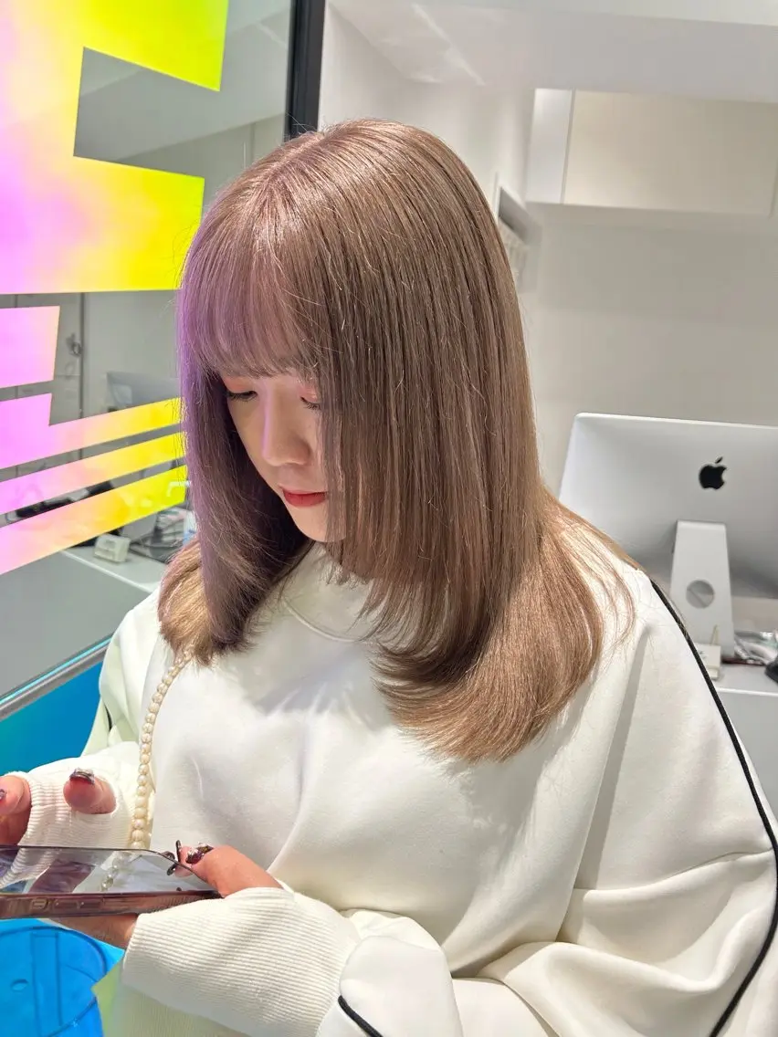 セミロング カラー ブリーチ ❄最強かわいいカラー ❄️MINA❄️のヘアスタイル