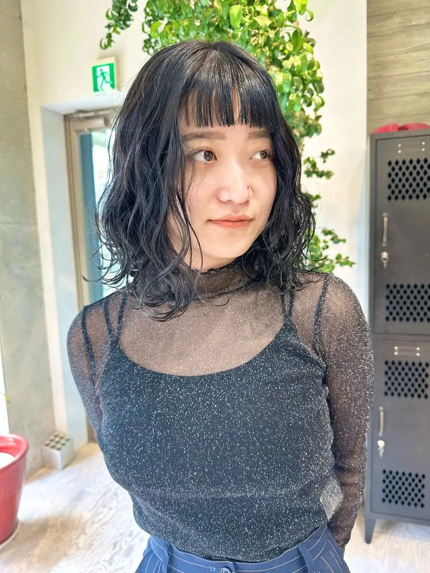 ミディアム カラー カット ヘアカラー トリートメント kai .のヘアスタイル