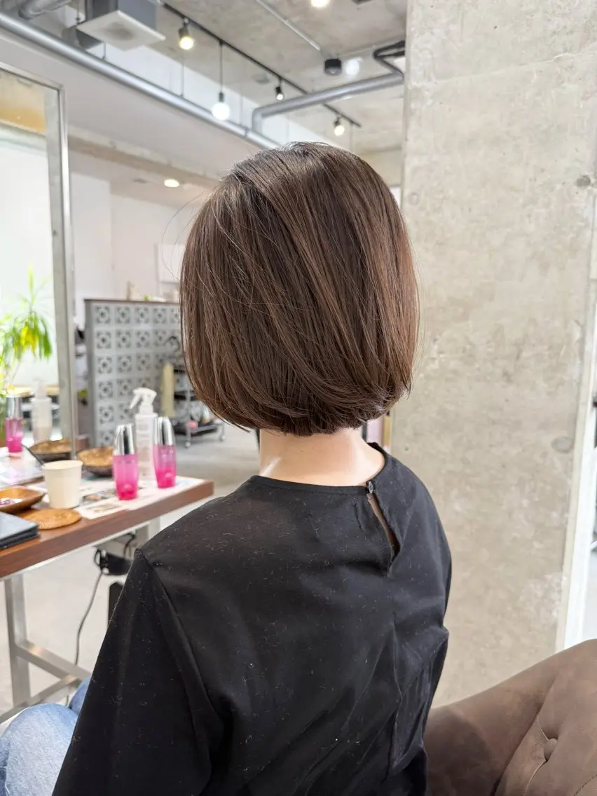 ショート カラー レイヤーカット カット ヘアカラー トリートメント カイリ /レイヤーカットのヘアスタイル