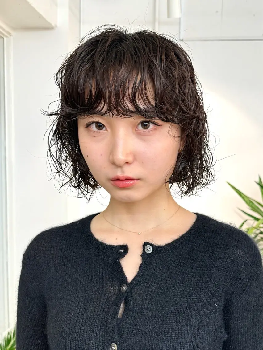 ショート パーマ ボブレイヤー ボブ 伸ばしかけ レイヤーカット ニュアンスパーマ パーマ/パーマ落とし 【Kouta】のヘアスタイル