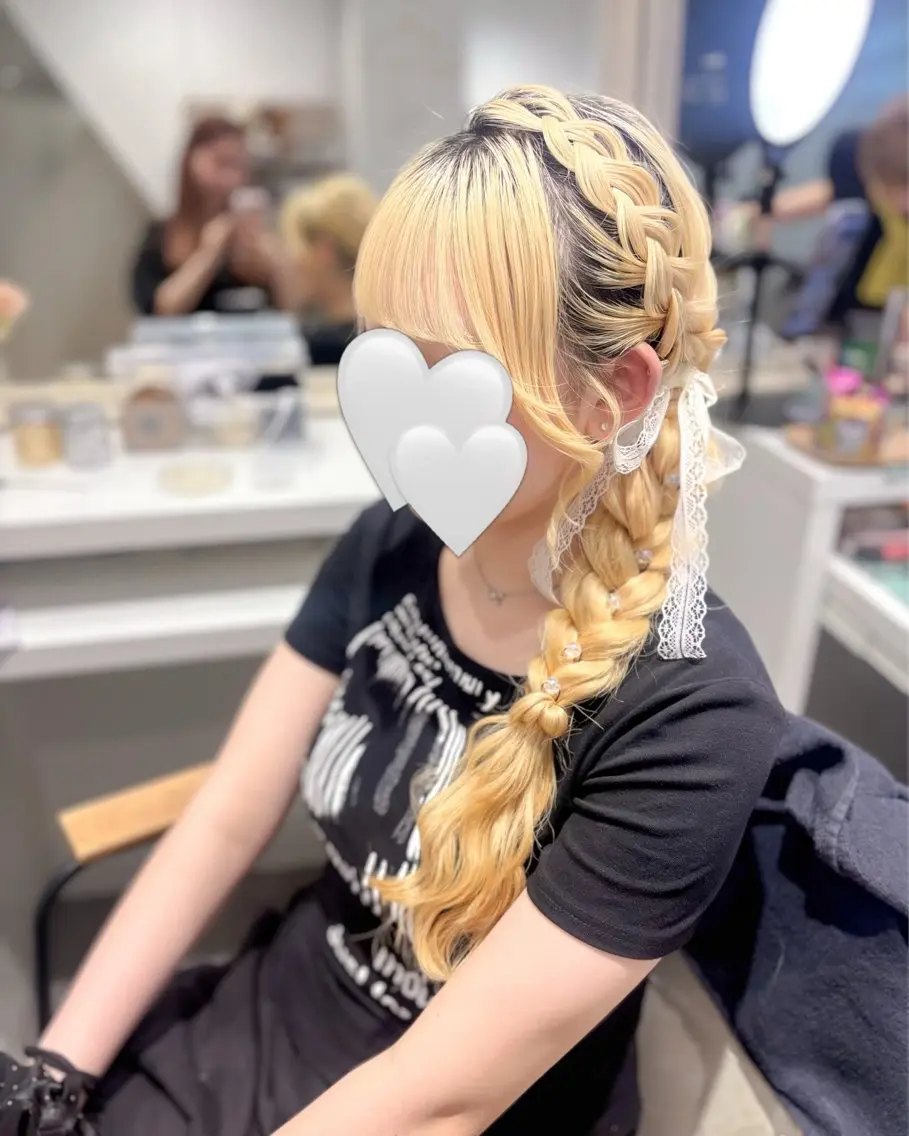 セミロング ヘアアレンジ ⭐︎moe 【ヘアセット🧸】のヘアスタイル