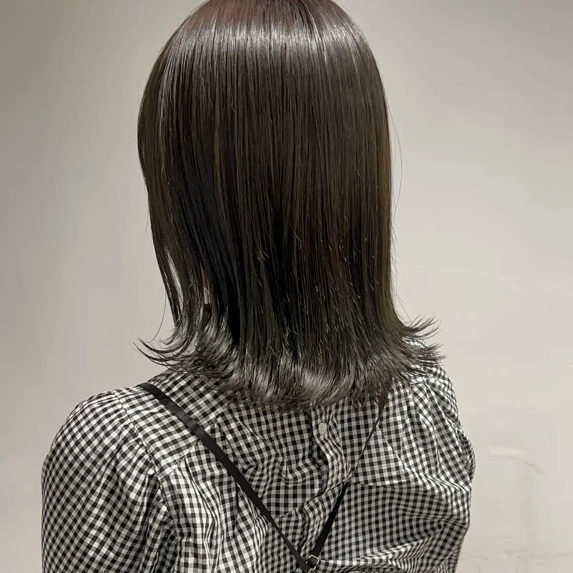 セミロング カラー カット ヘアカラー トリートメント 𓏸レイヤー髪質改善 透けカラーカノン🫧のヘアスタイル