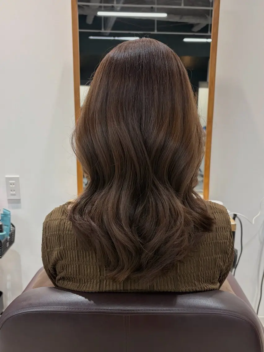 セミロング カラー ベージュカラー ここね/透明感 カラー/ナチュラルのヘアスタイル