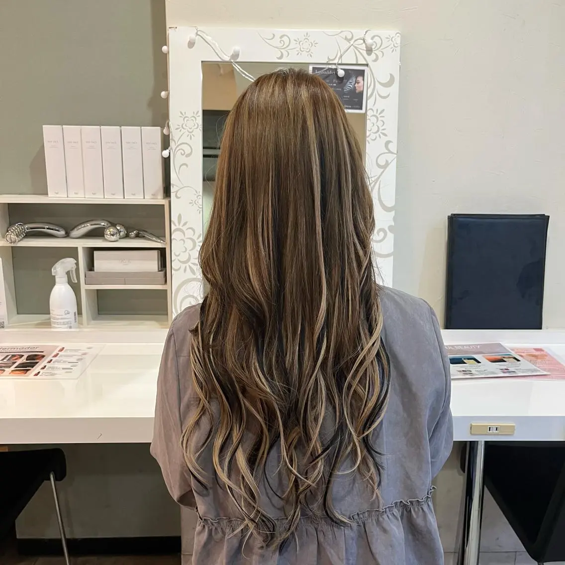ロング ヘアアレンジ 髪質改善・縮毛矯正 特化・ユウシンのヘアスタイル