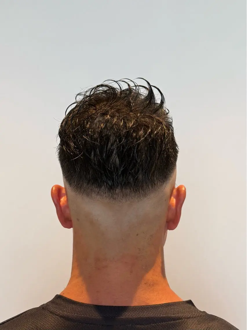 ショート カット 福永 縁のヘアスタイル