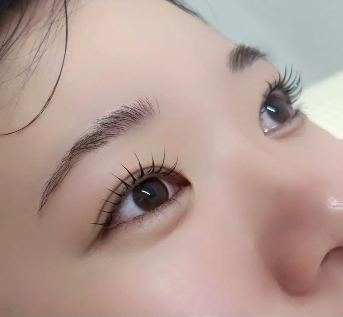 マツエク・マツパ Dia Lily. 莉穂のマツエク・マツパデザイン