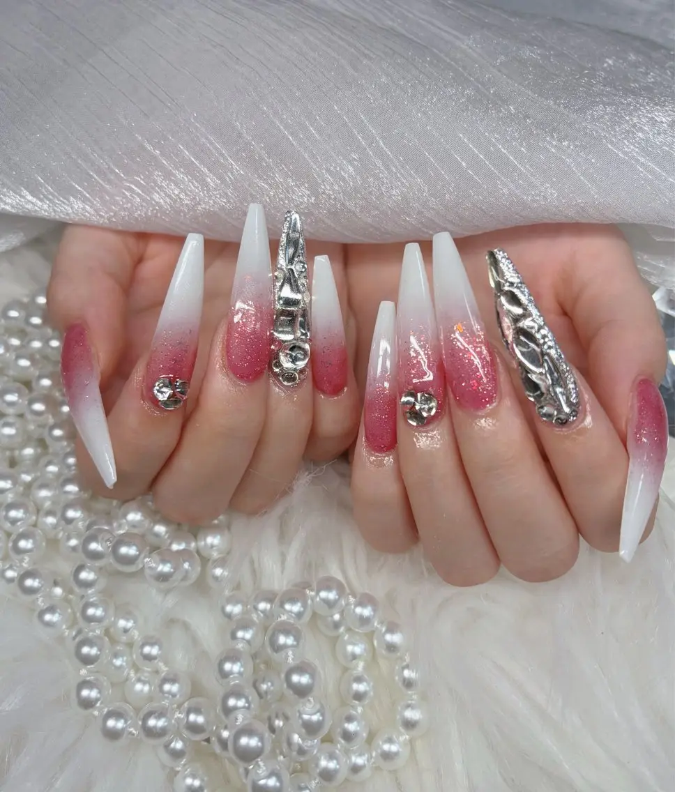 ネイル アートネイル オーロラネイル チークネイル 長さ出し フットネイル ハンドネイル Chan nailsのネイルデザイン