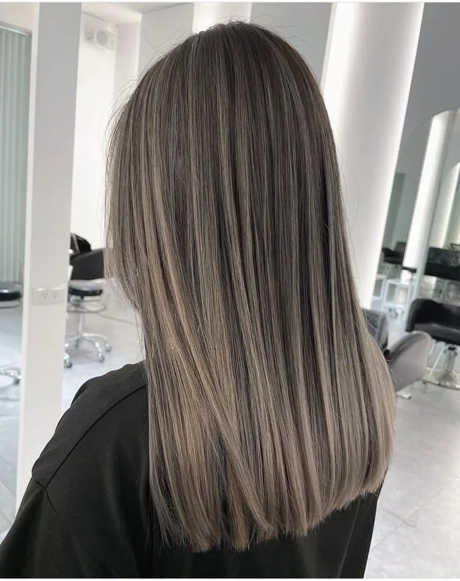 カラー 髙橋 紗奈のヘアスタイル