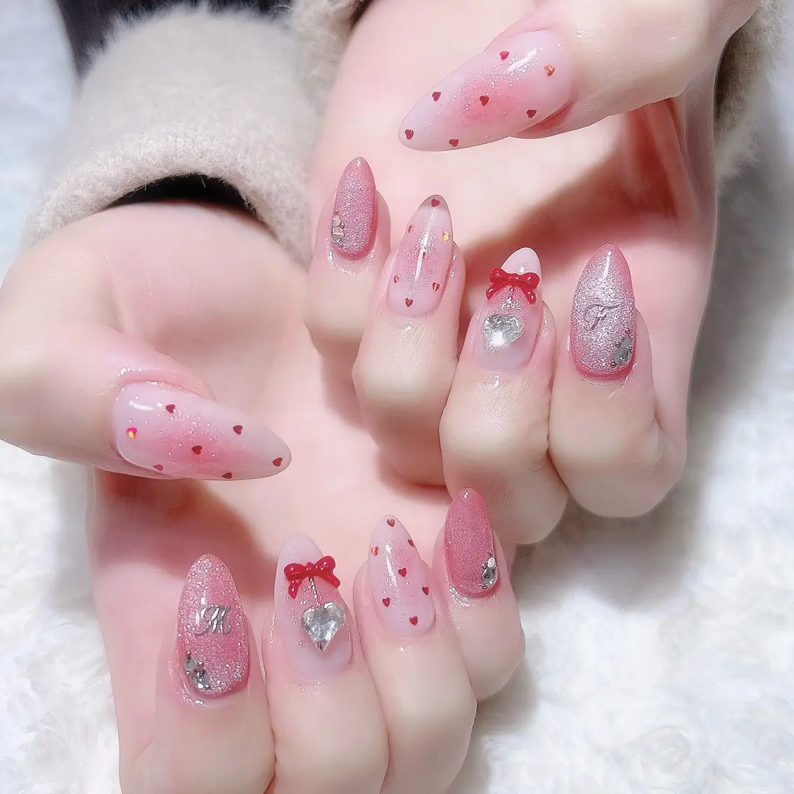 ネイル 持ち込み ハンドネイル Naruse Momoのネイルデザイン