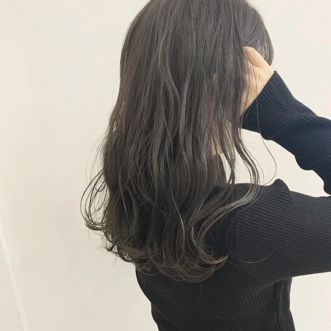 ロング カラー マツエク・マツパ ハイトーンボブ 前田 表参道　グレージュのヘアスタイル