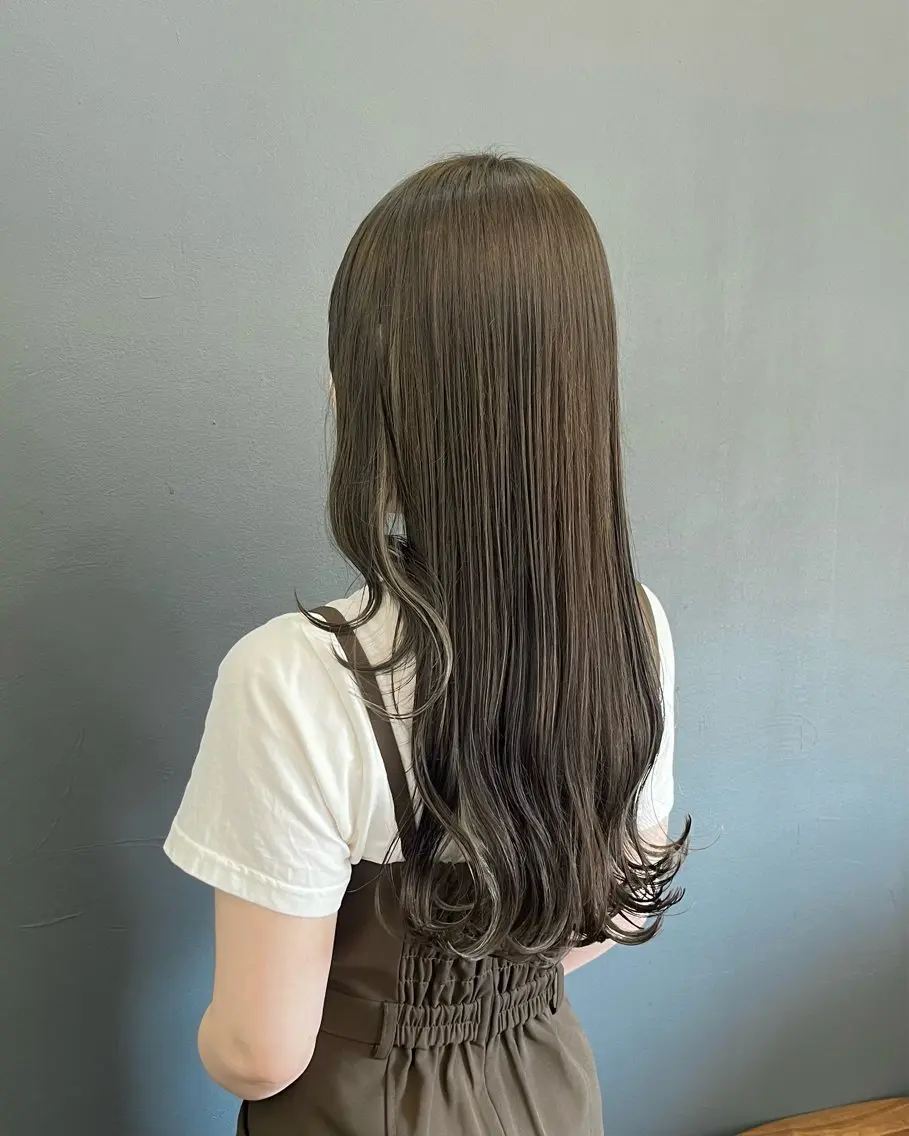 ロング カラー カット ヘアカラー トリートメント 暗髪とオリーブ🌿 渡辺拓人のヘアスタイル