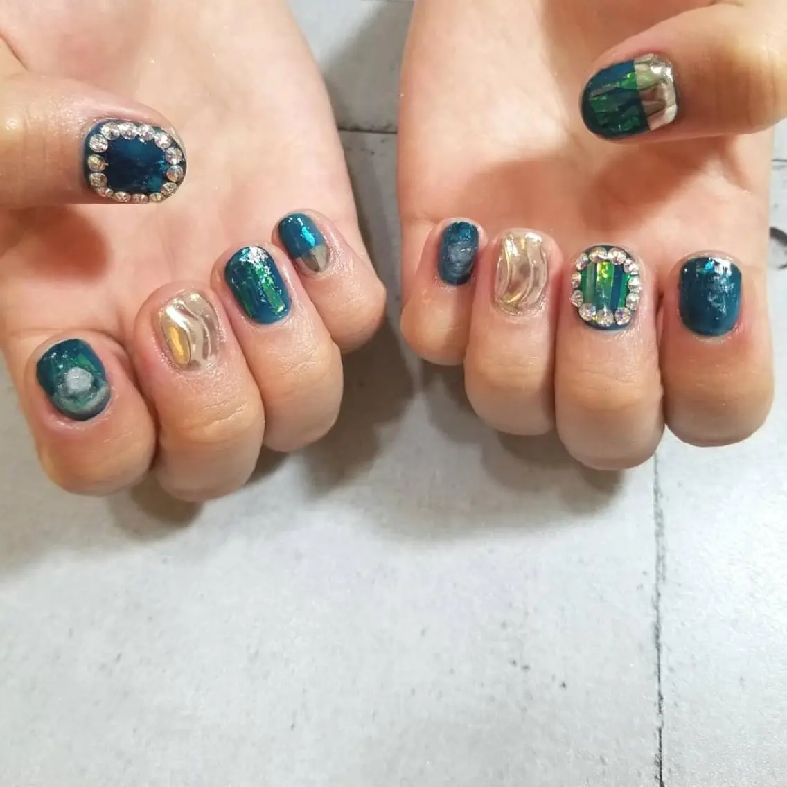 ネイル アートネイル nijiiro🌈 サトウのネイルデザイン