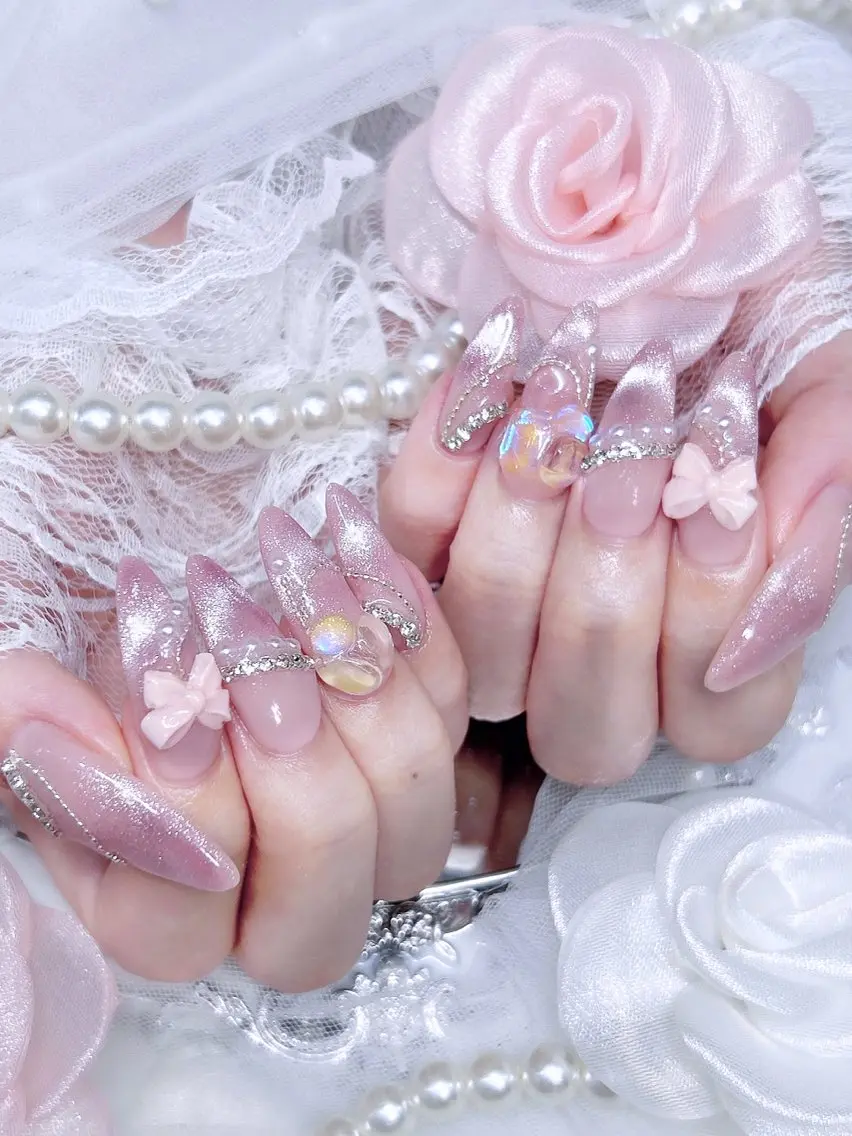 ネイル ハンドネイル ️🫧みつき/ 渋谷/痛ネイル️🫧のネイルデザイン