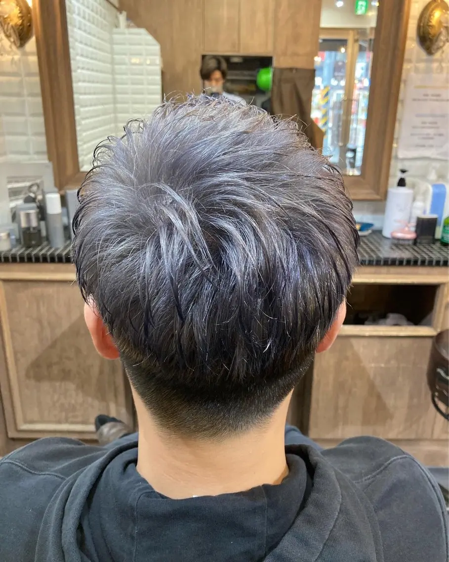 ショート メンズ メンズブリーチ ルピナス中田店長 山口大地のヘアスタイル