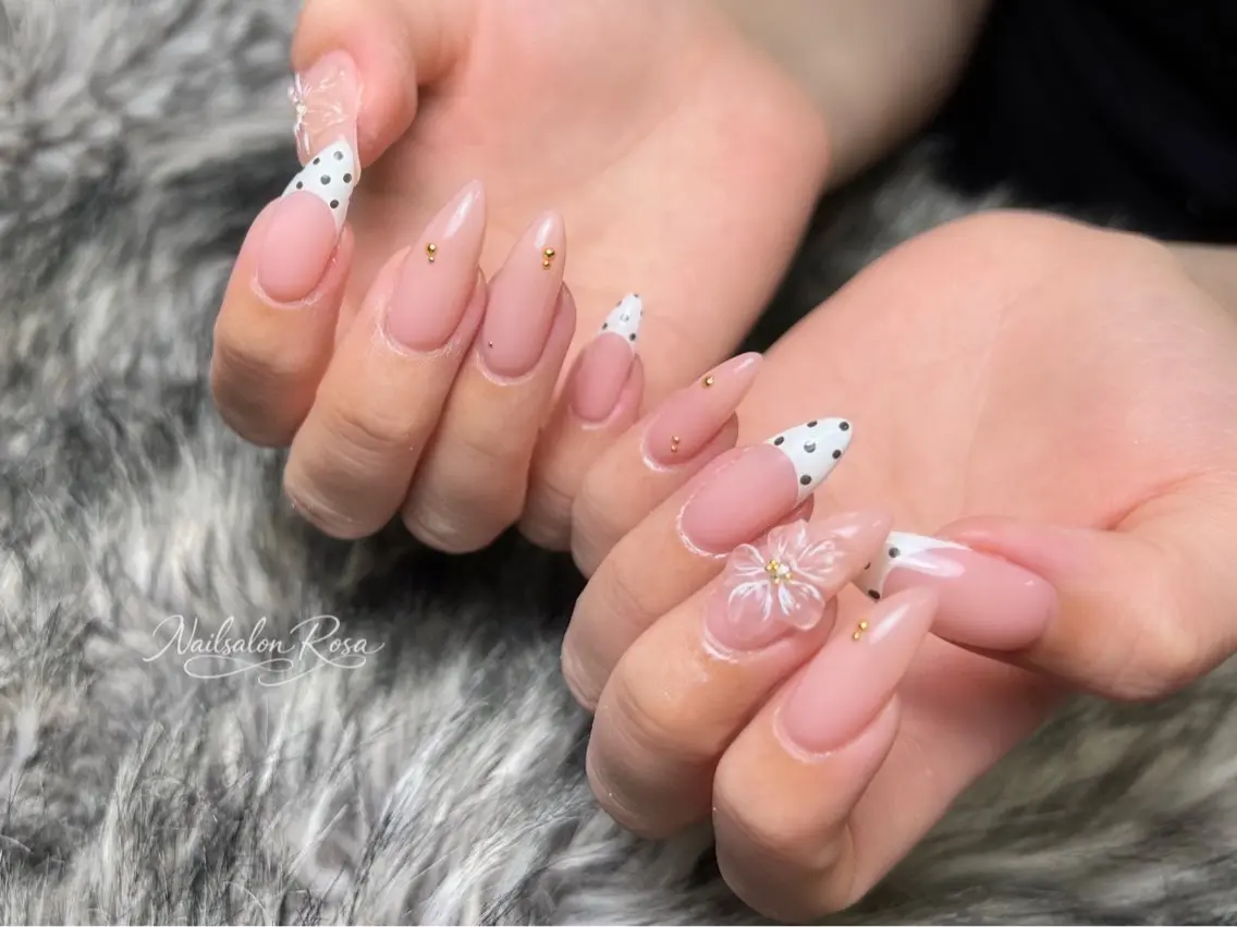 ネイル nailsalon ROSAのネイルデザイン